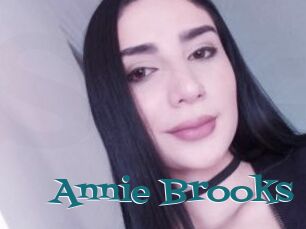 Annie_Brooks