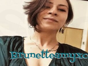 Brunetteamyxo