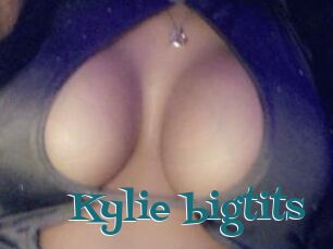 Kylie_bigtits