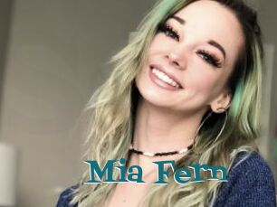 Mia_Fern