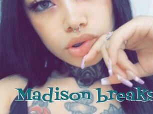 Madison_breaks