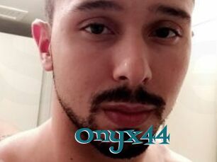 Onyx44