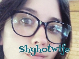 Shyhotwife