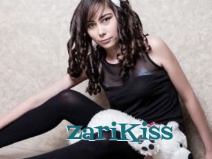 ZariKiss